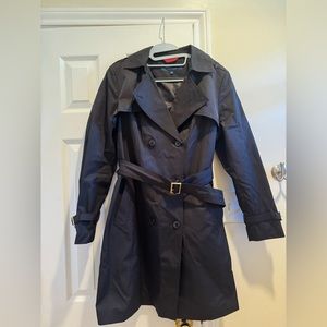 Black Cole Haan trench size L practically new